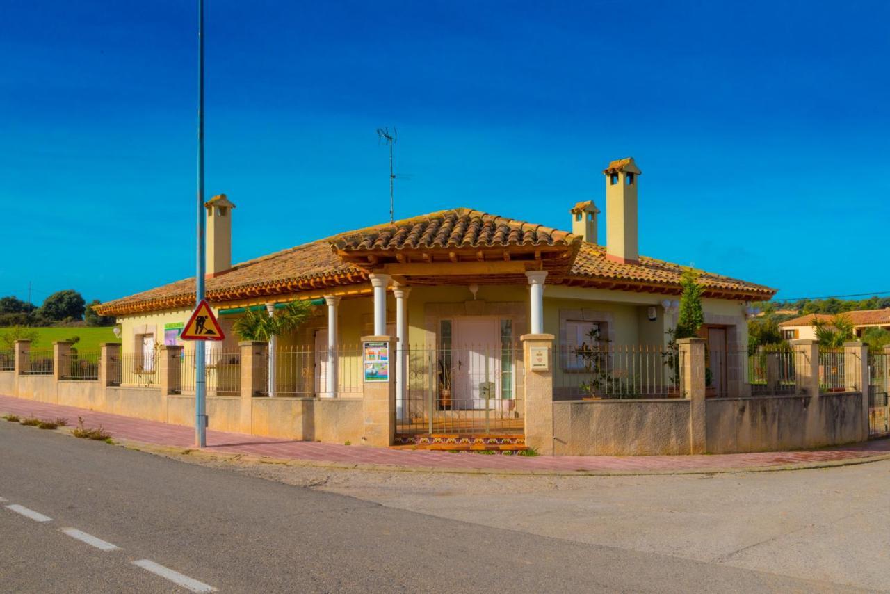 Гостевой дом Gallart - Turistico Rural La Pobla de Cervoles Экстерьер фото