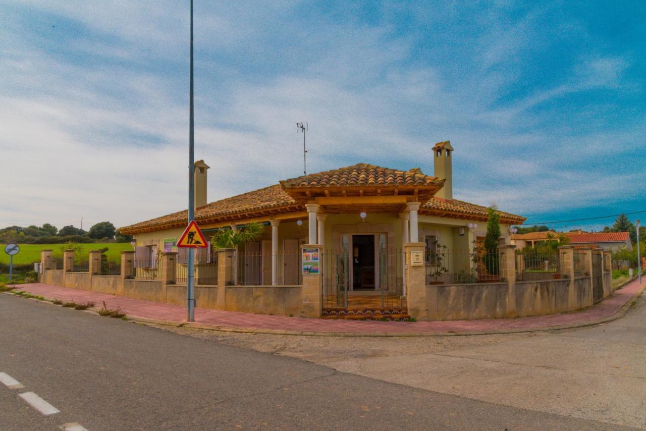 Гостевой дом Gallart - Turistico Rural La Pobla de Cervoles Экстерьер фото